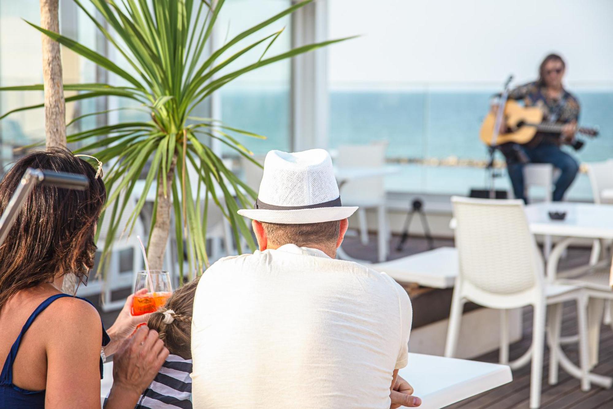 Hotel Nettuno Bellaria-Igea Marina Luaran gambar