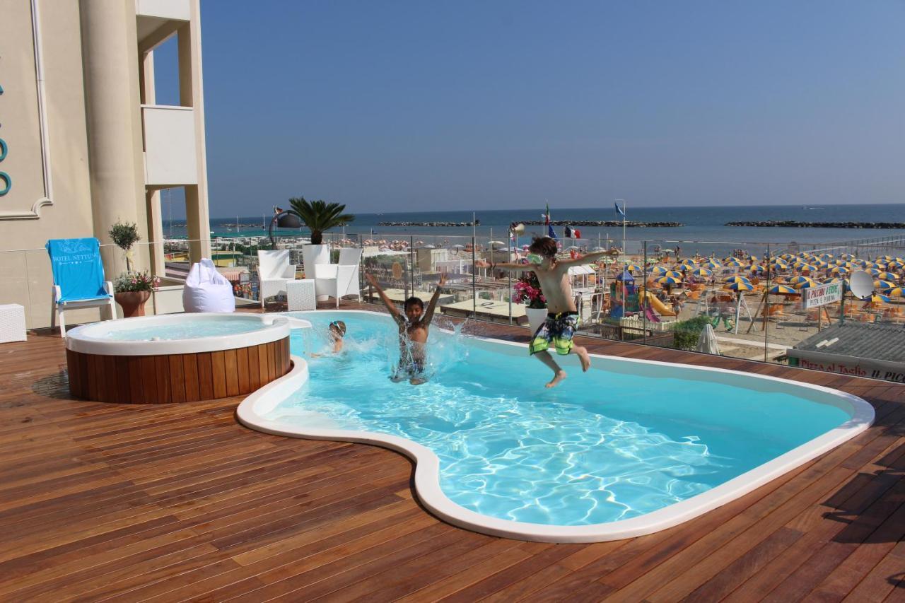 Hotel Nettuno Bellaria-Igea Marina Luaran gambar