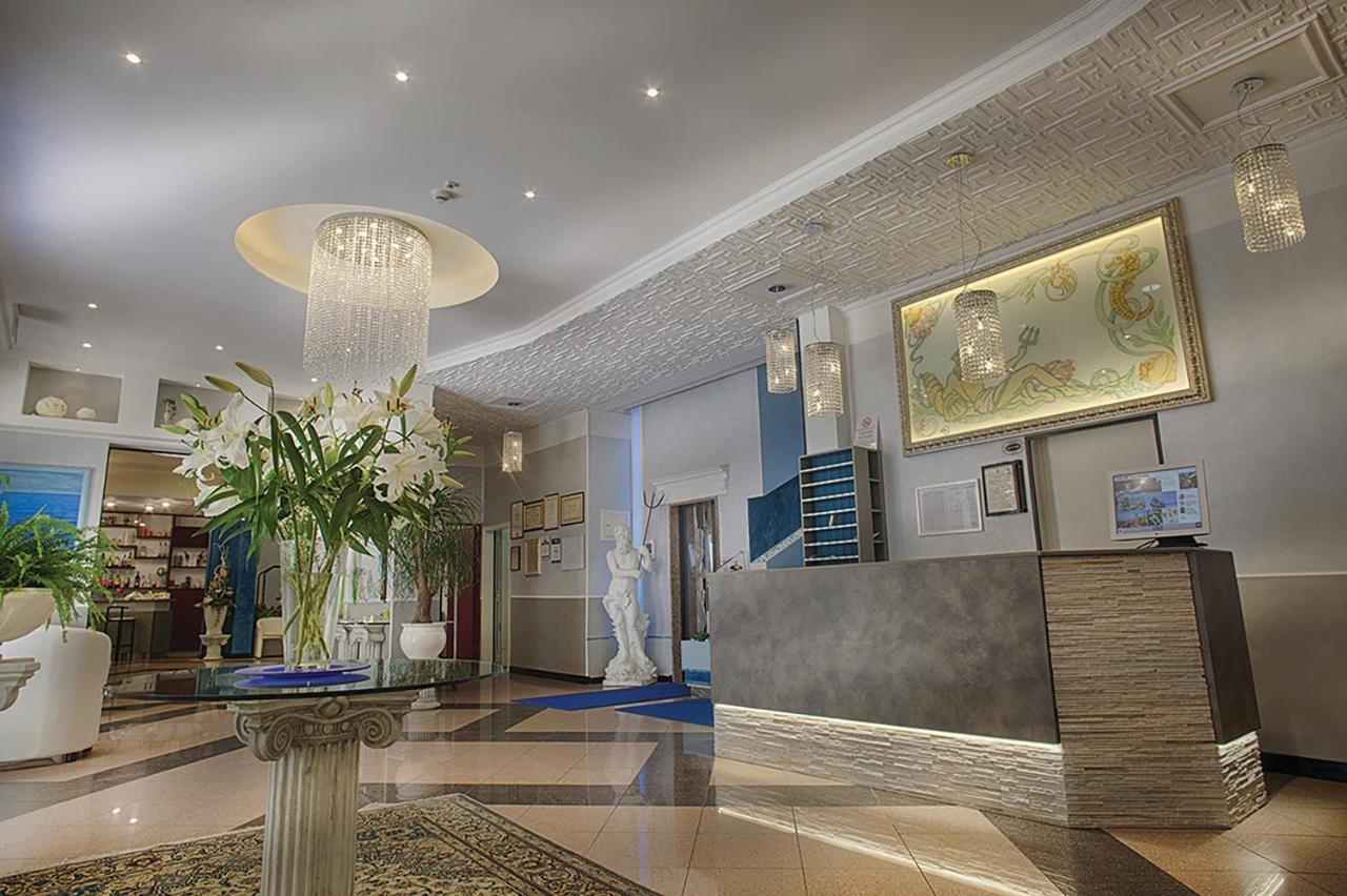 Hotel Nettuno Bellaria-Igea Marina Luaran gambar