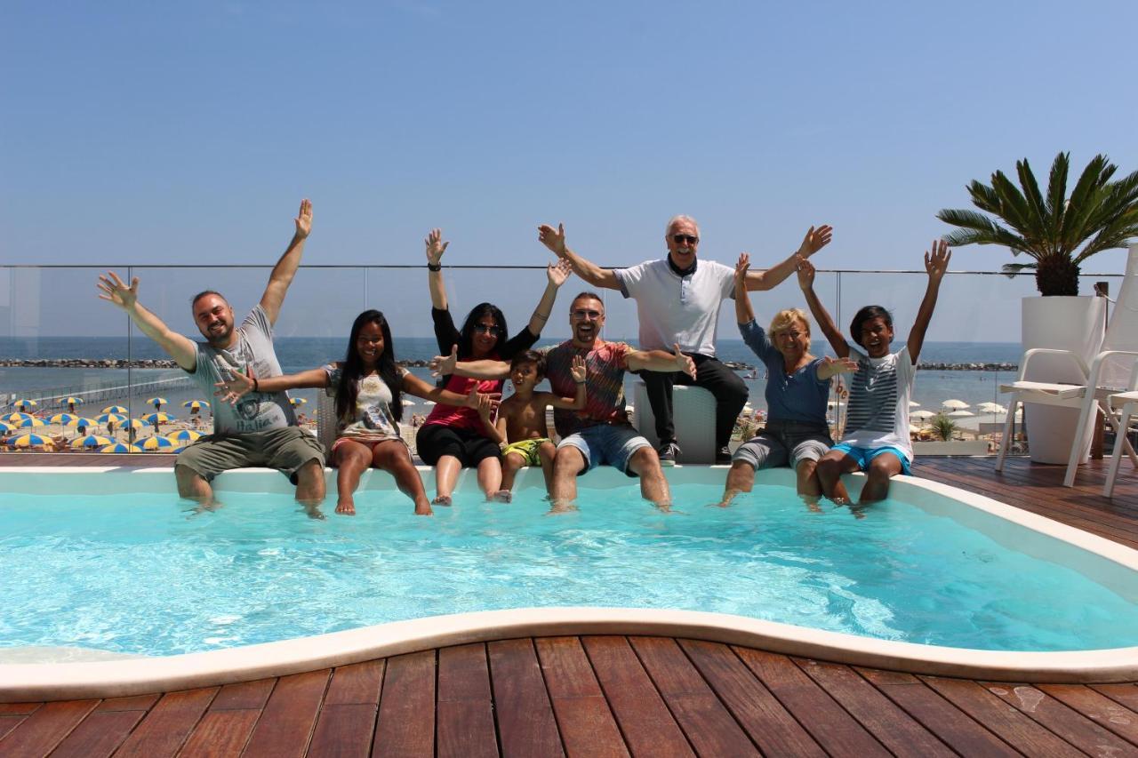 Hotel Nettuno Bellaria-Igea Marina Luaran gambar